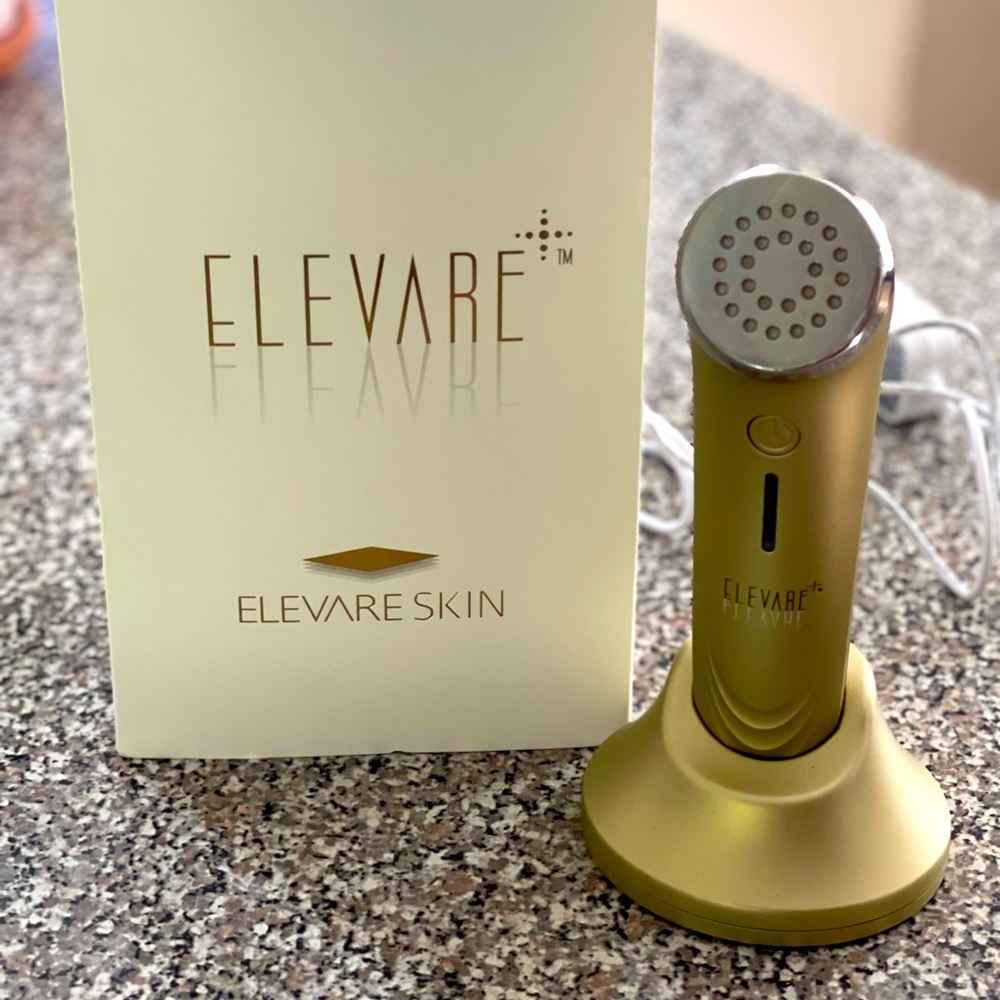 Hardly Used Elevare LED Red Light Wand